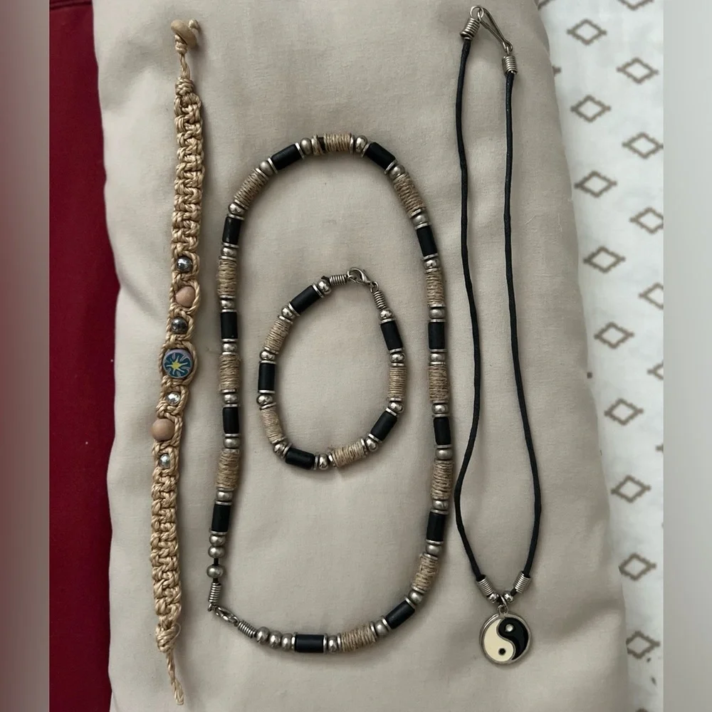 Vintage Y2K Jewelry Bundle - Picture 4 of 4